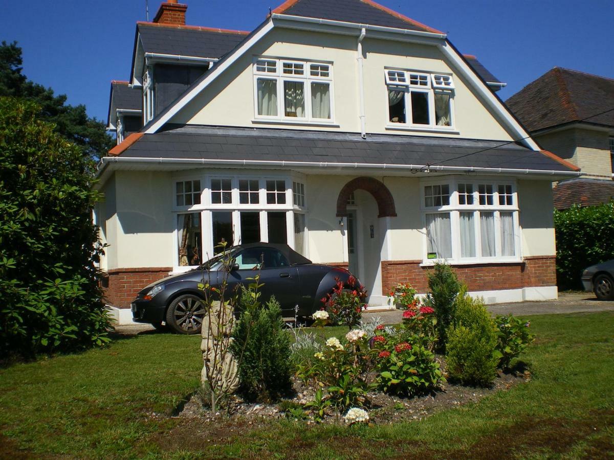 Heatherdene House Corfe Mullen Kültér fotó